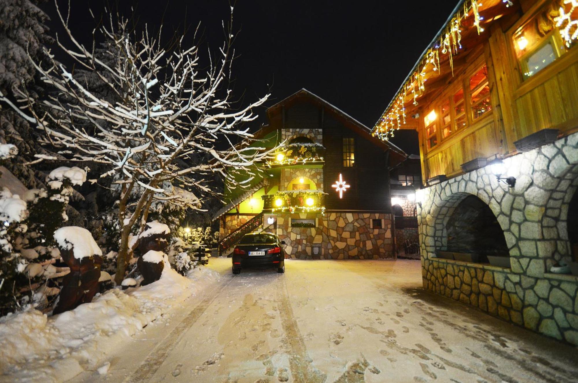 Villa Miris Dunja ซลาตีบอร์ ภายนอก รูปภาพ