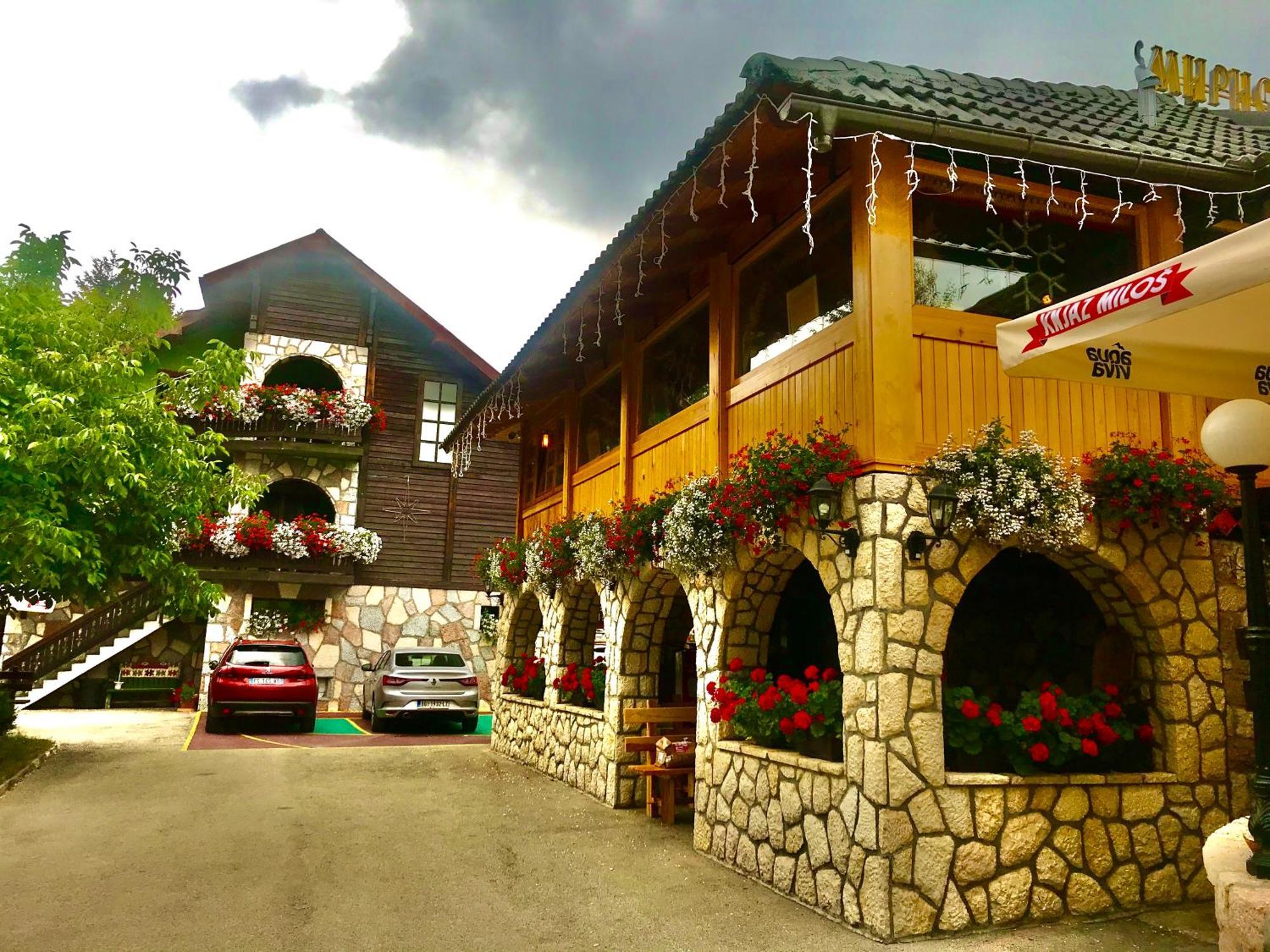 Villa Miris Dunja ซลาตีบอร์ ภายนอก รูปภาพ