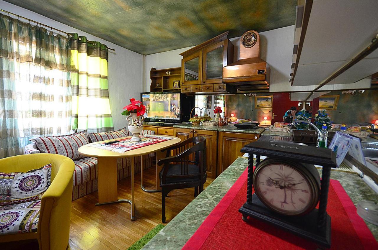 Villa Miris Dunja ซลาตีบอร์ ภายนอก รูปภาพ